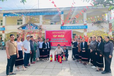 TẬP HUẤN PHÒNG CHÁY CHỮA CHÁY TẠI TRƯỜNG HỌC